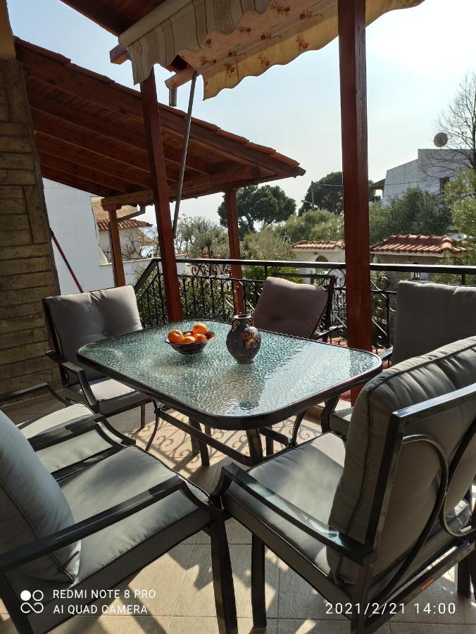 Apartments Bela Palaiontsiflikion Bagian luar foto
