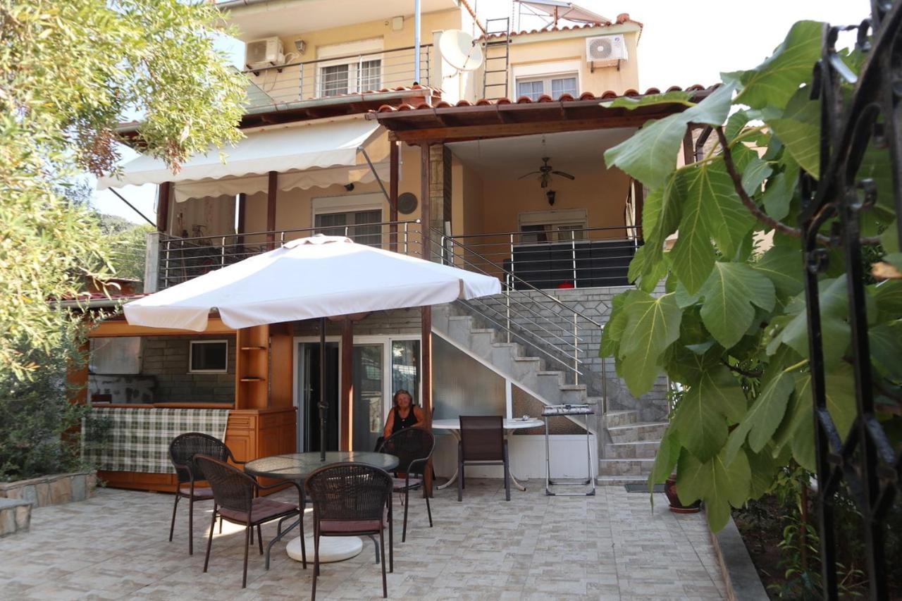 Apartments Bela Palaiontsiflikion Bagian luar foto