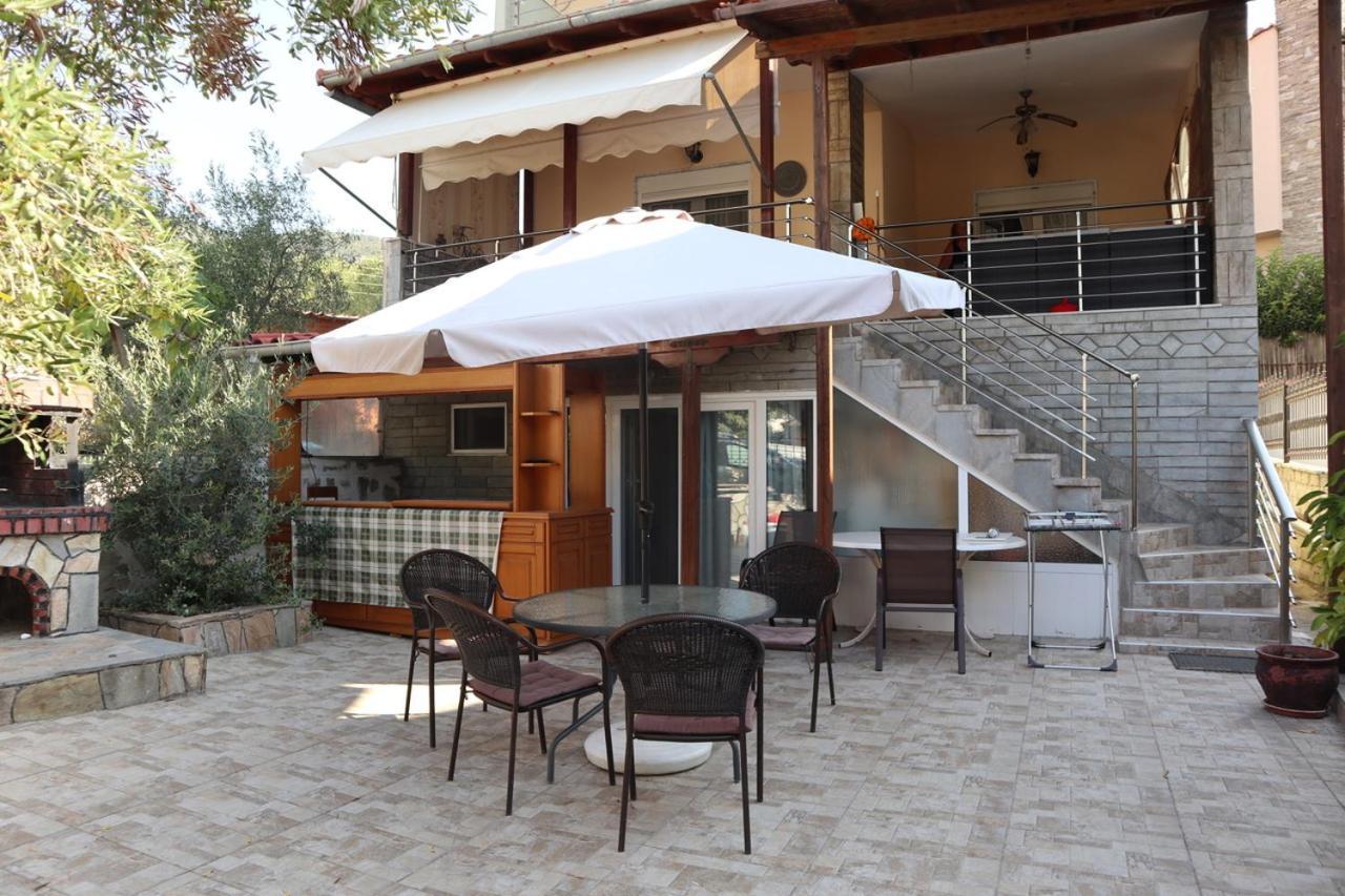 Apartments Bela Palaiontsiflikion Bagian luar foto