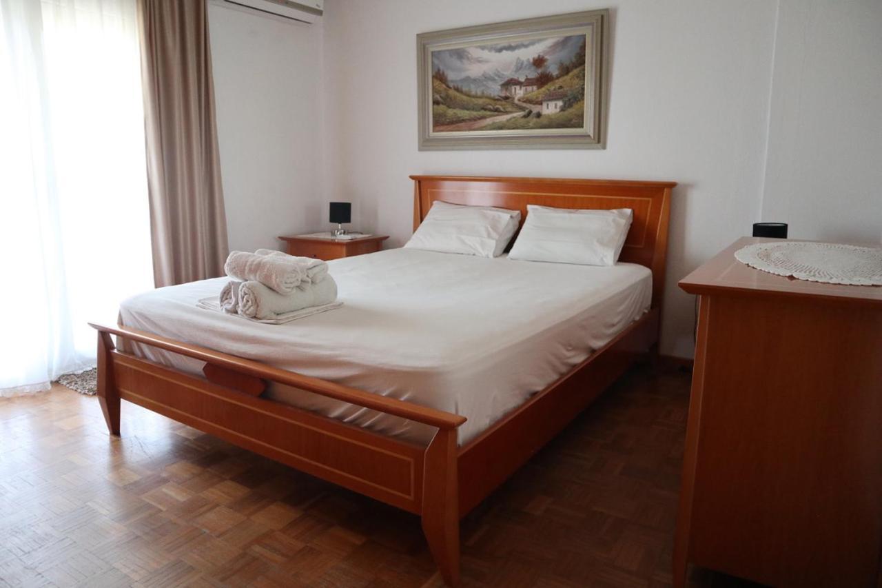 Apartments Bela Palaiontsiflikion Bagian luar foto