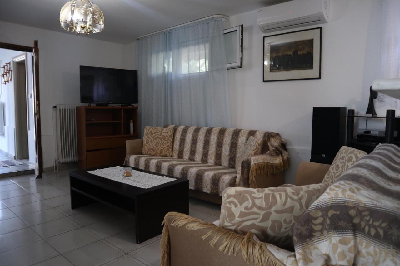 Apartments Bela Palaiontsiflikion Bagian luar foto