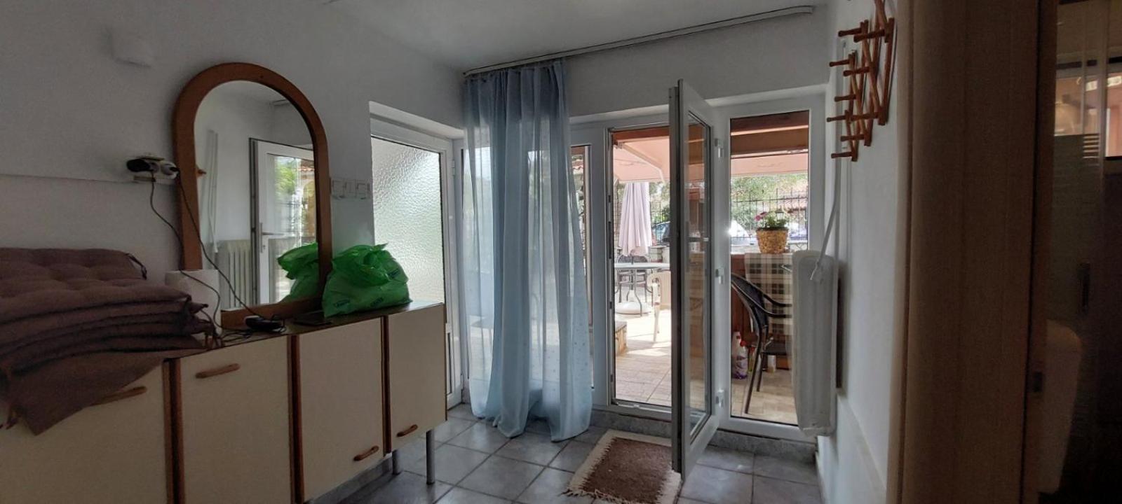 Apartments Bela Palaiontsiflikion Bagian luar foto